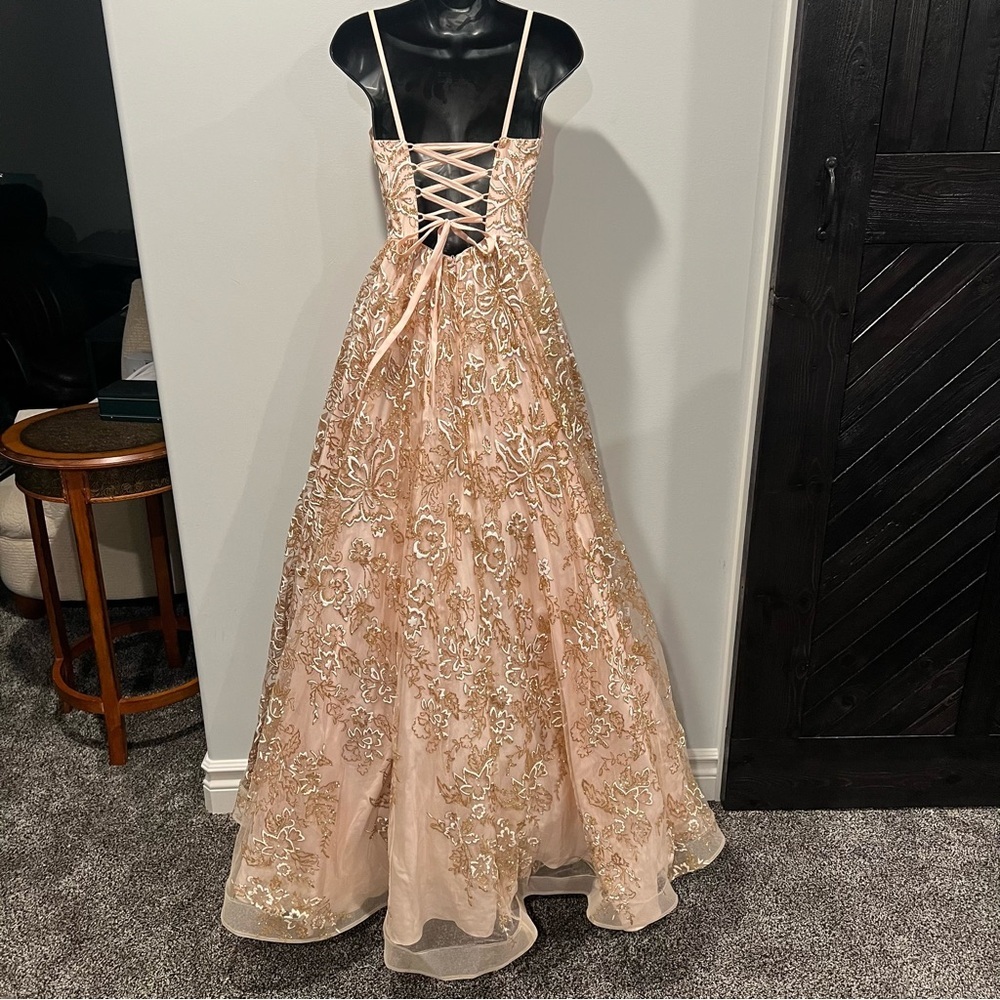 J'ADORE EVENING Blush Pink, White, Gold Evening Grad Prom Dress Floral Size 6 - Picture 10 of 16